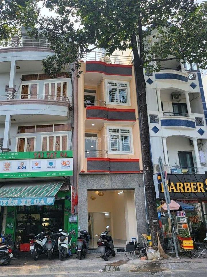Cho thuê nguyên căn Mặt tiền Hoàng Sa, 40m2 x 4 tầng, lửng