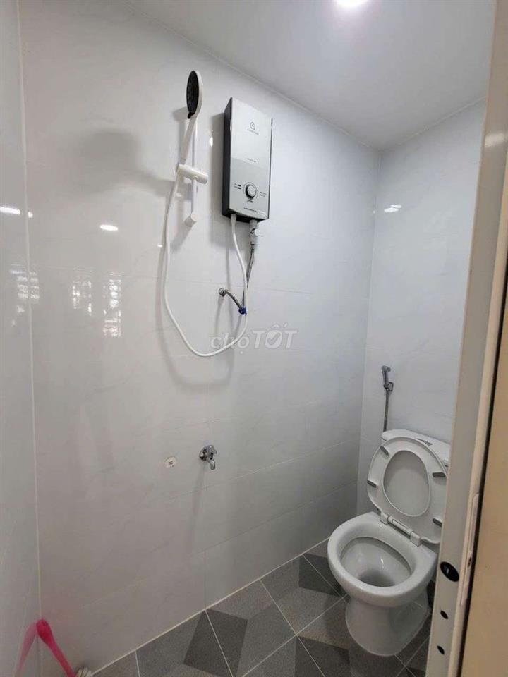 Cho thuê nguyên căn Mặt tiền Hoàng Sa, 40m2 x 4 tầng, lửng
