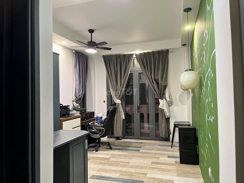 Nhà đẹp sát City Gadent