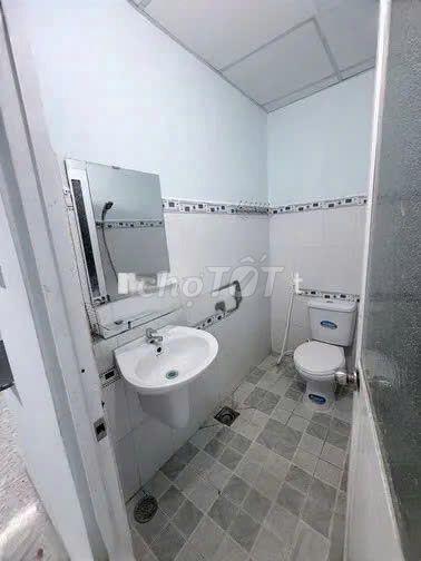 [Nhà NC] Hẻm Xe Tải - 4,2 x 20m 2 Phòng Ngủ 2 WC