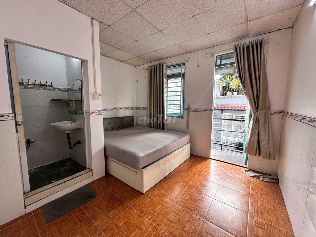[Nhà NC] Hẻm 3M - Nguyễn Huy Lượng 30m2 1 Trệt 2 Lầu 2 Phòng ngủ