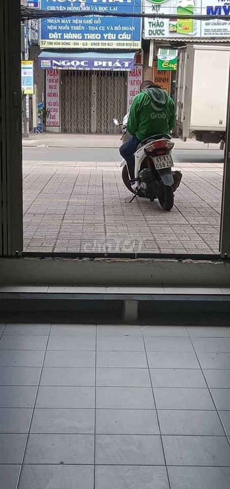 Mặt tiền kinh doanh 