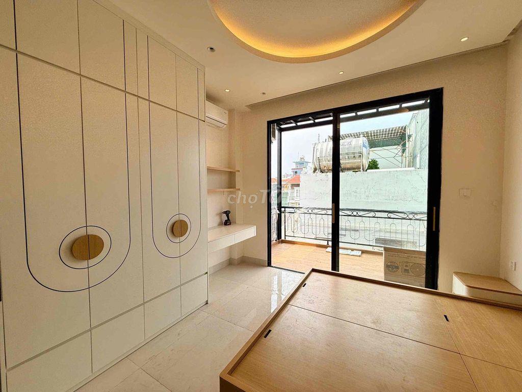 🔥Studio Full NT🔥  📍1 Phòng Ngủ, ban công to, Full nội thất  ----------
