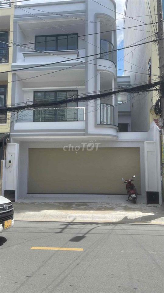 Bán mặt tiền Thạch Lam 8m x18m, hướng Nam