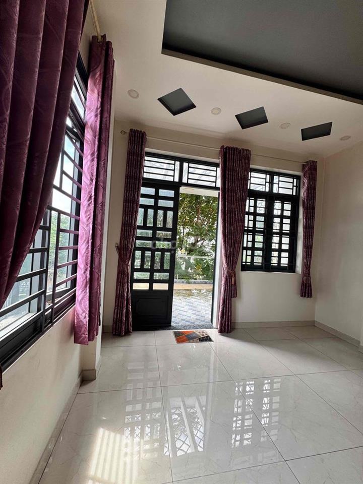 Bán nhà mặt tiền kinh doanh Vip căn góc vườn lài