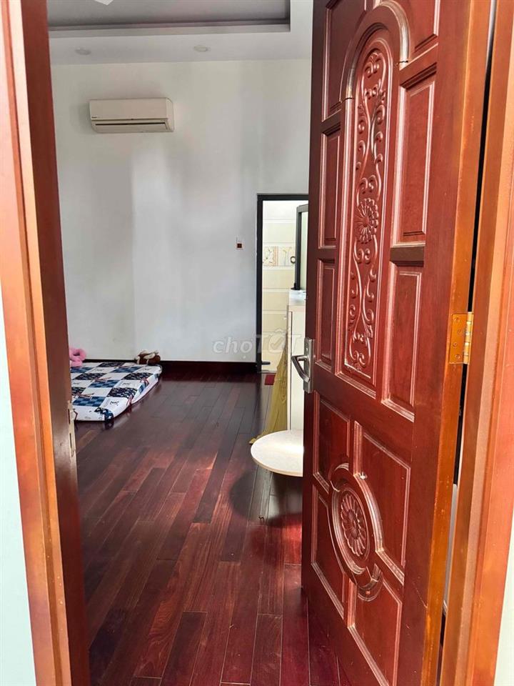 Bán nhà mặt tiền kinh doanh Vip căn góc vườn lài
