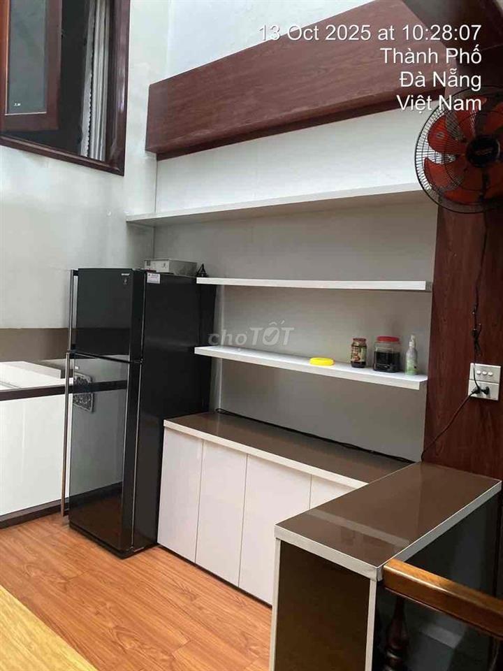 Nhà 3 tầng mặt tiền Phạm Hùng