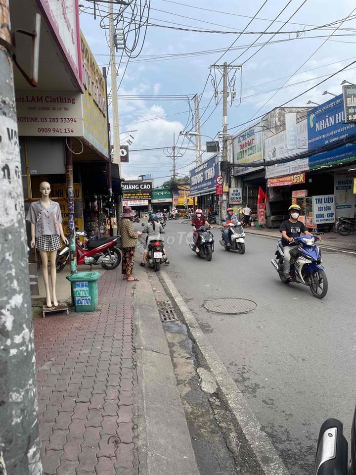 cần bán nhà có sổ ngay chợ tiện kinh doanh giá còn thuơng lượng
