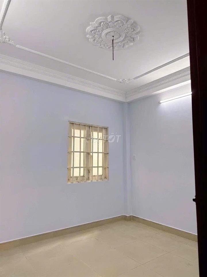 [Quá Rẻ] Nhà NC Lạc Long Quân P8 57m2 1 Trệt 3 Lầu Sân thượng 6PN