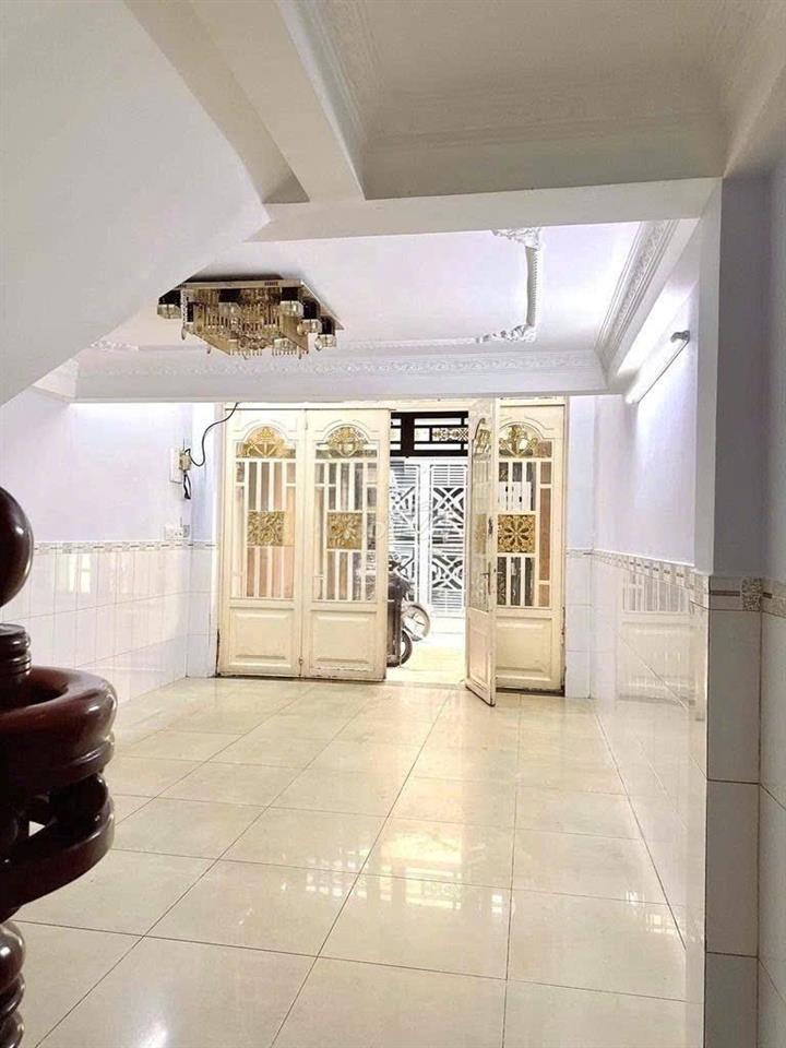 [Quá Rẻ] Nhà NC Lạc Long Quân P8 57m2 1 Trệt 3 Lầu Sân thượng 6PN