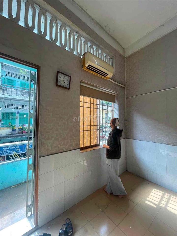 Cho thuê cư xá mặt tiền đường