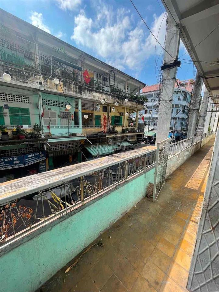 Cho thuê cư xá mặt tiền đường