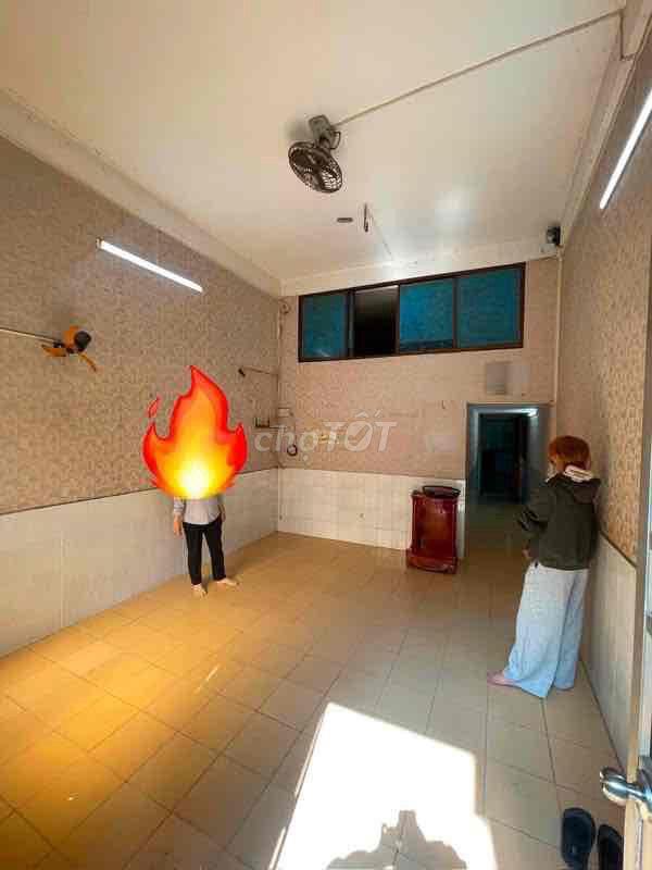 Cho thuê cư xá mặt tiền đường