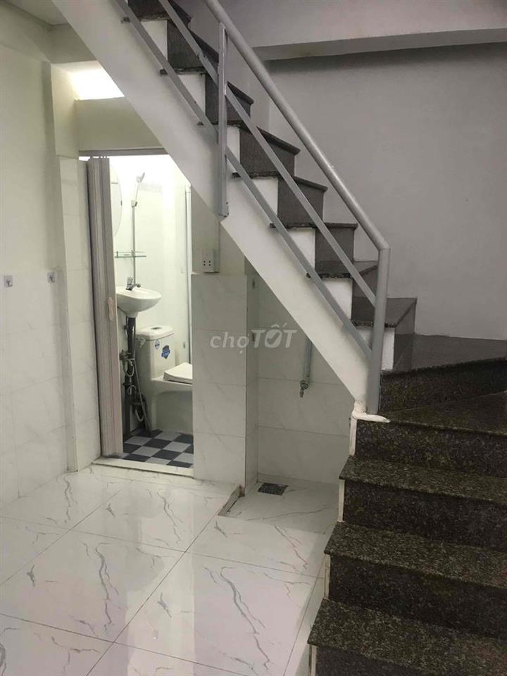 Căn nhà hẻm phía sau đường Trần Khắc Chân Phú Nhuận