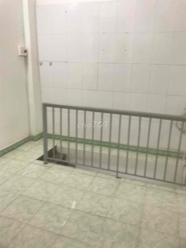 Căn nhà hẻm phía sau đường Trần Khắc Chân Phú Nhuận