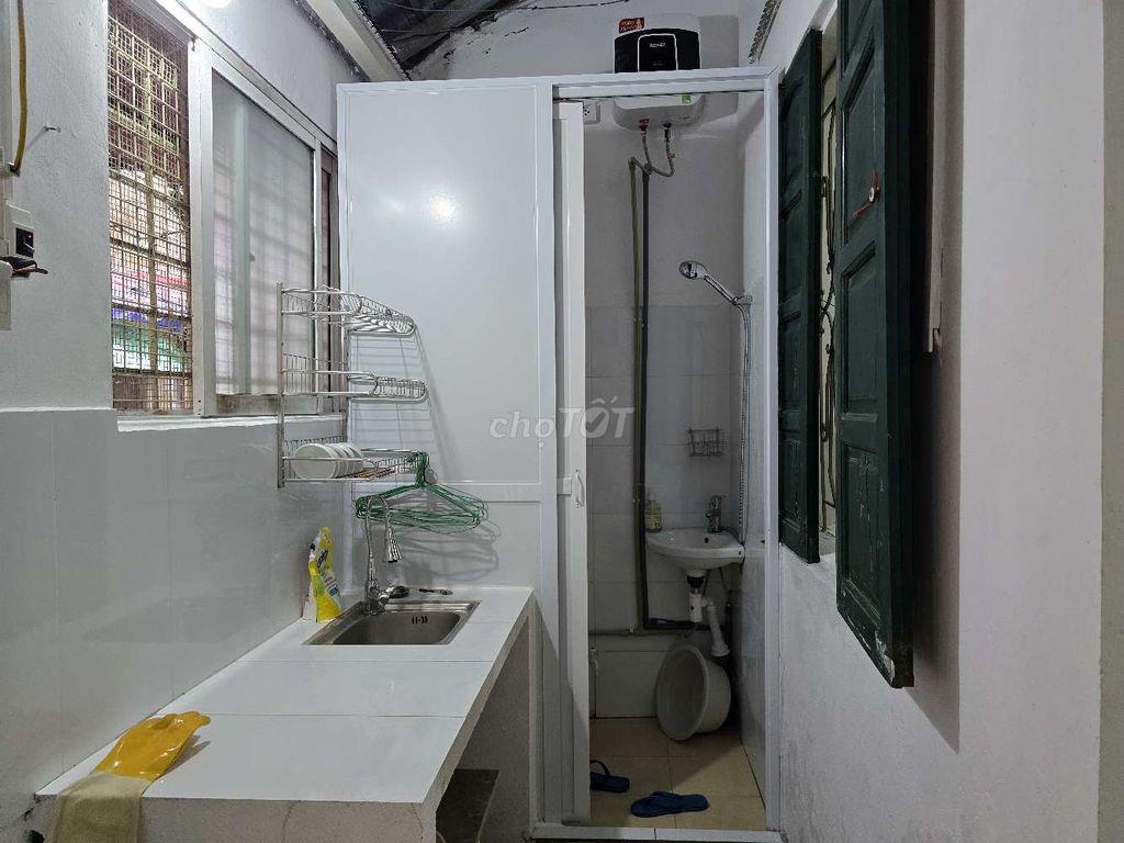 Nhà cấp 4 33m² + gác lửng, gần trường Ngô Quyền – Hồng Mai – 5,5tr