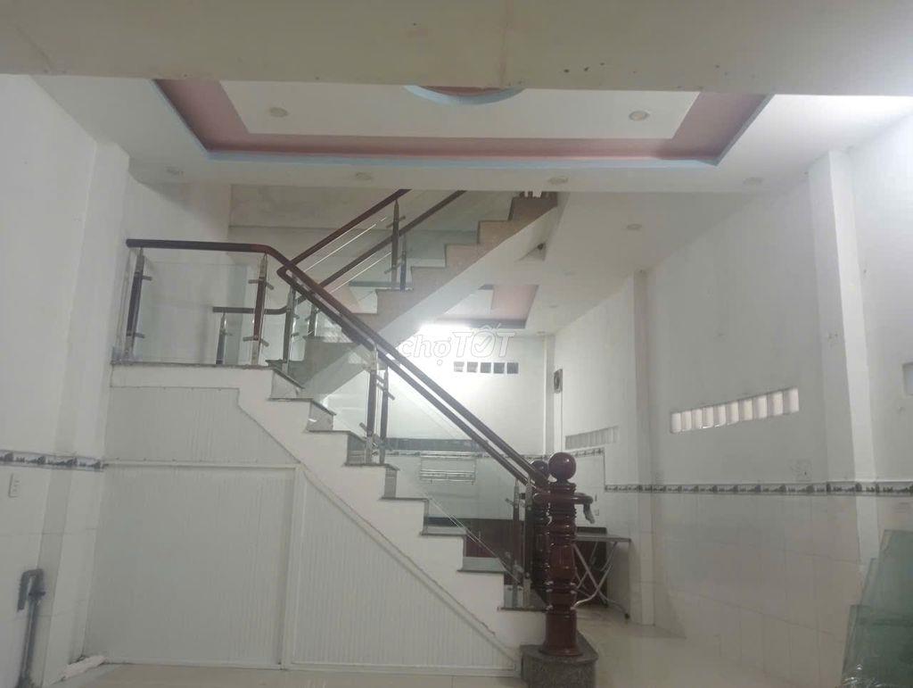 [CHO THUÊ NHÀ NGUYÊN CĂN MẶT TIỀN 200m2 DĨ AN BÌNH DƯƠNG - 12.000.000]
