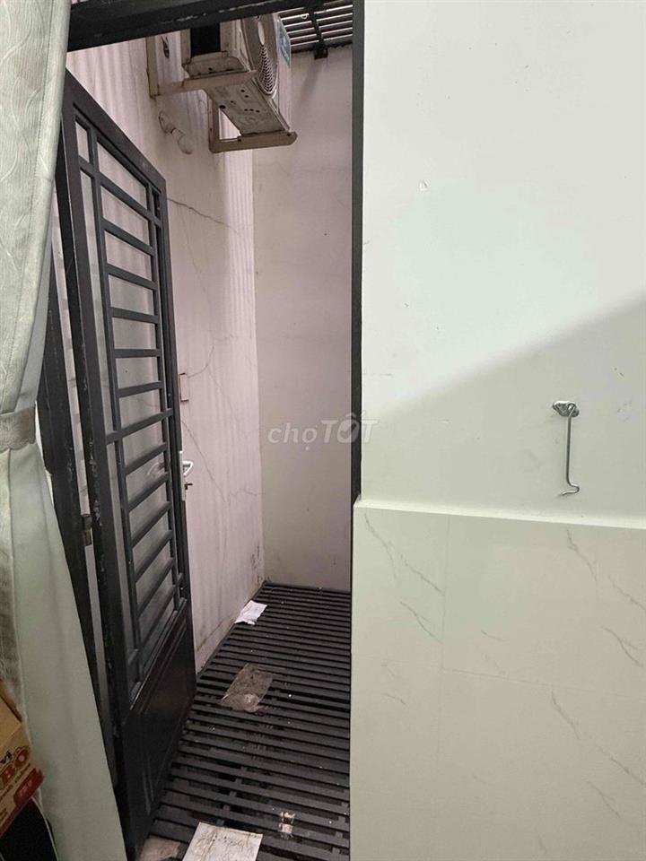 trọ gò vấp giá rẻ, ban công, cửa sổ, rộng thoáng