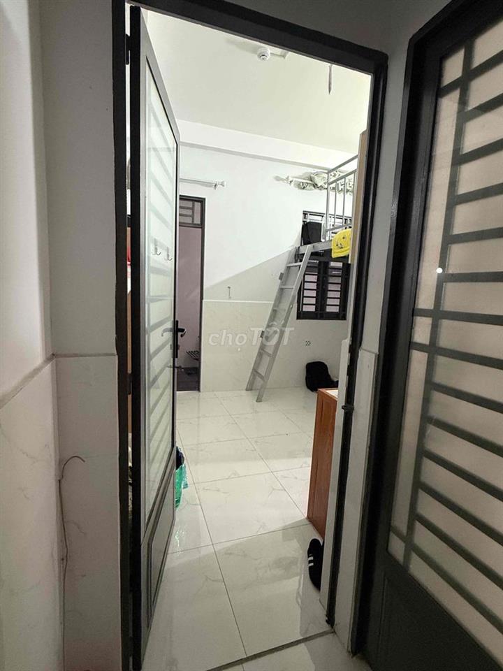 trọ gò vấp giá rẻ, ban công, cửa sổ, rộng thoáng