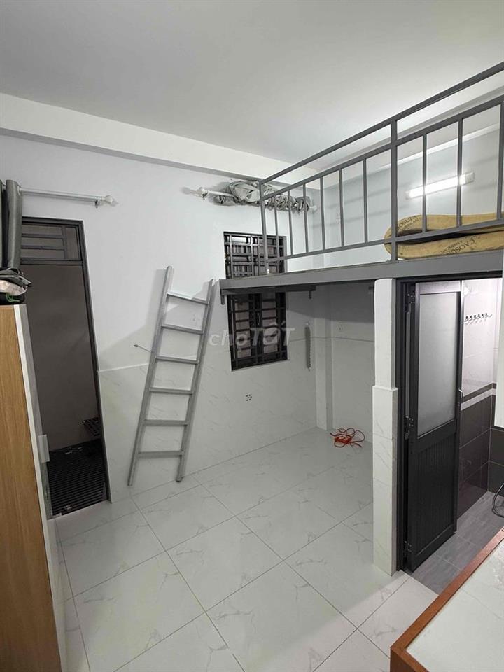 trọ gò vấp giá rẻ, ban công, cửa sổ, rộng thoáng