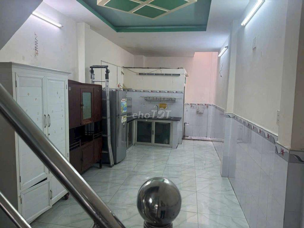 nhà bông * hẻm 2,5m 