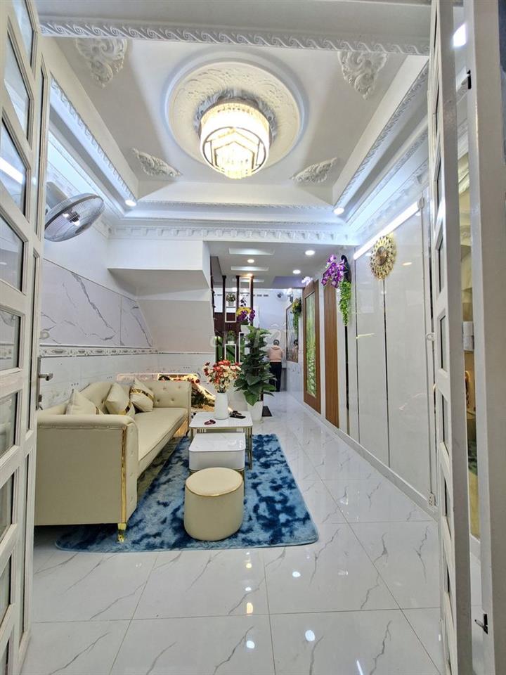 NHÀ NHÀ 4 PN Ở TT NHÀ BÈ. TP HCM