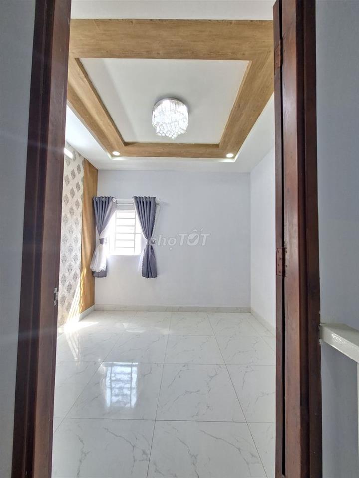 NHÀ NHÀ 4 PN Ở TT NHÀ BÈ. TP HCM