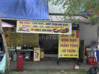 nhượng lại mb sát bên trường thcs nguyễn thị hương