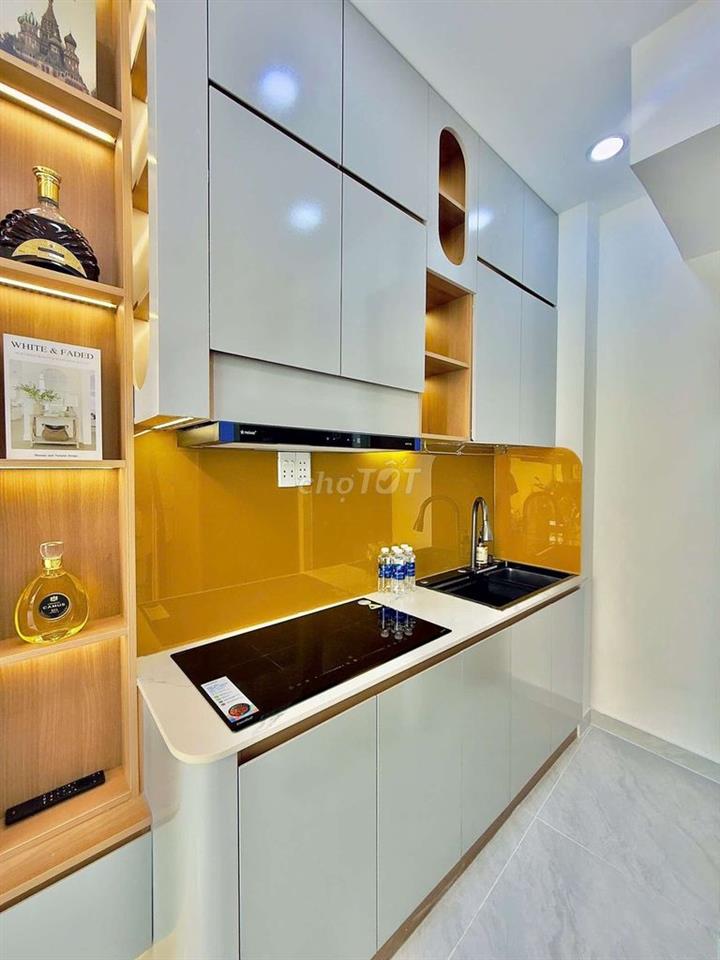 Nhà mới xây Lê Quang Định Bà Chiểu  giá 3.2 tỷ