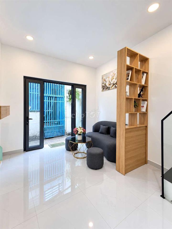 Nhà đẹp Chu Văn An, sát Học Viện Chính Trị- Căn góc 3.450 tỷ