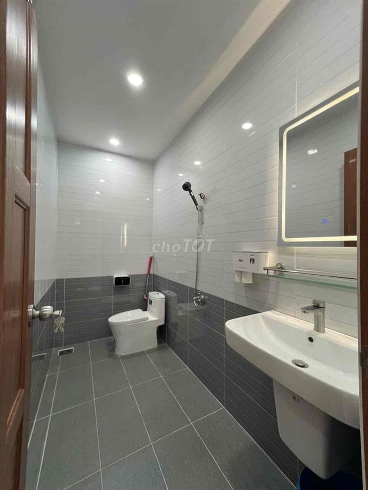 Nhà C2 phạm Hùng bình hưng bình chánh