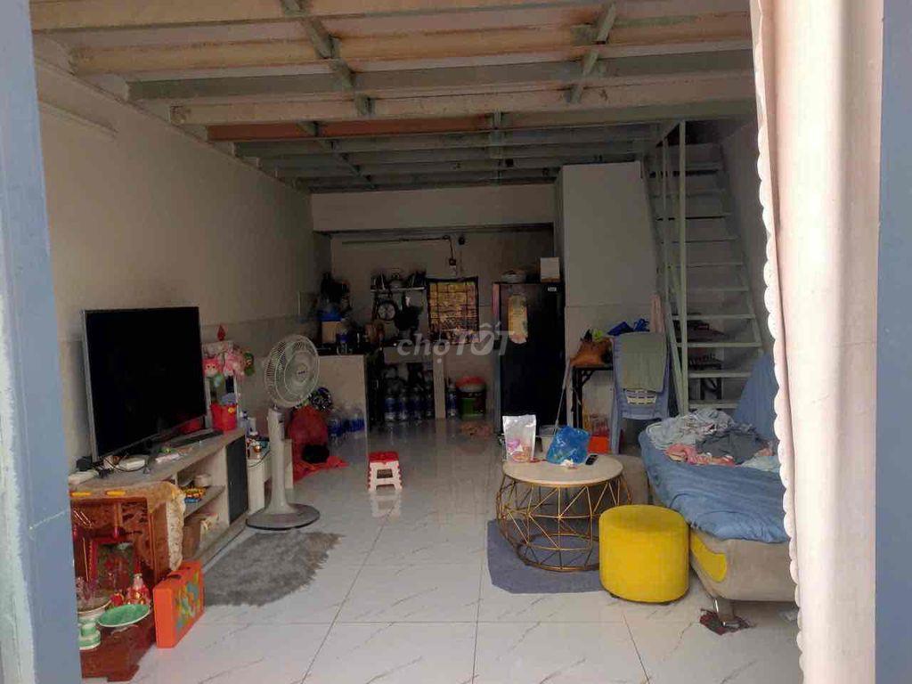 nhà ở gác suốt