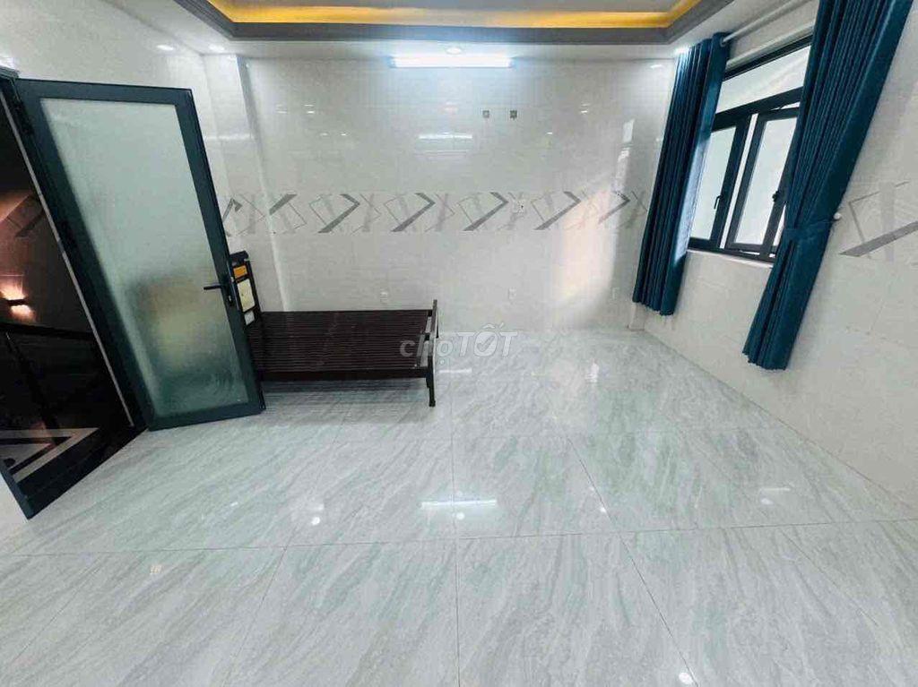 Cho thuê phòng bancol, nội thất đầy đủ, phòng rộng đẹp