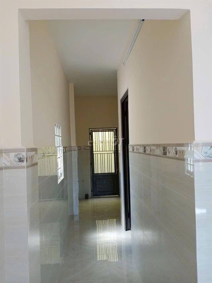 Bán Nhà Cấp 4 Sổ Hồng Chính Chủ Đường Bến Lội Nội Thất Như Mới