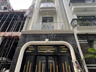 Nhà mới Lê Văn Quới, cao cấp