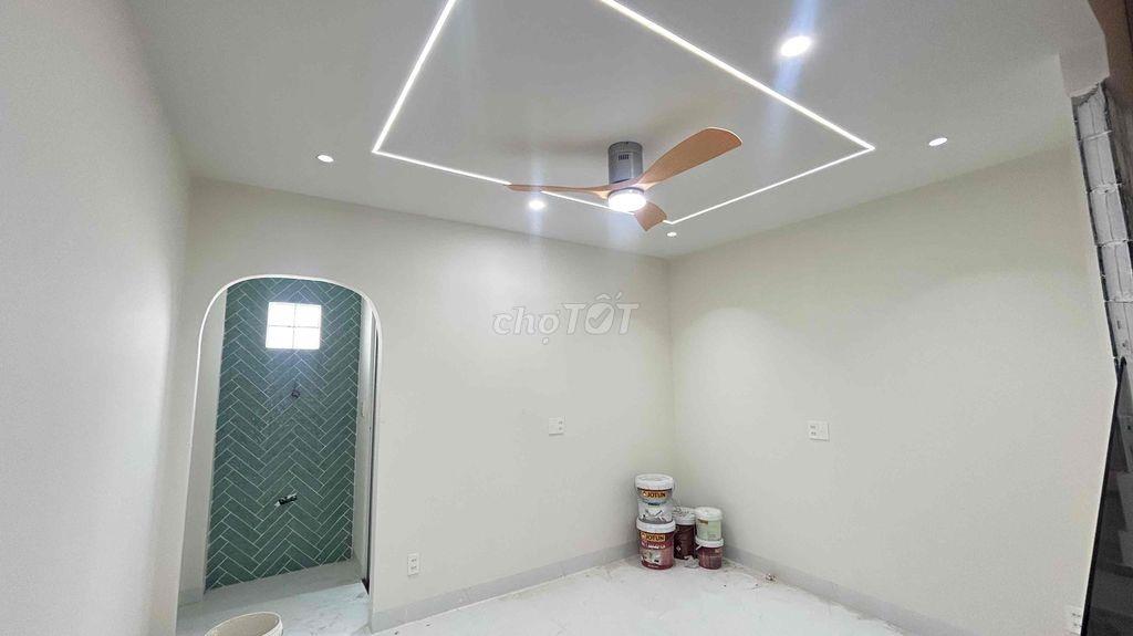 Nhà mới Lê Văn Quới, cao cấp