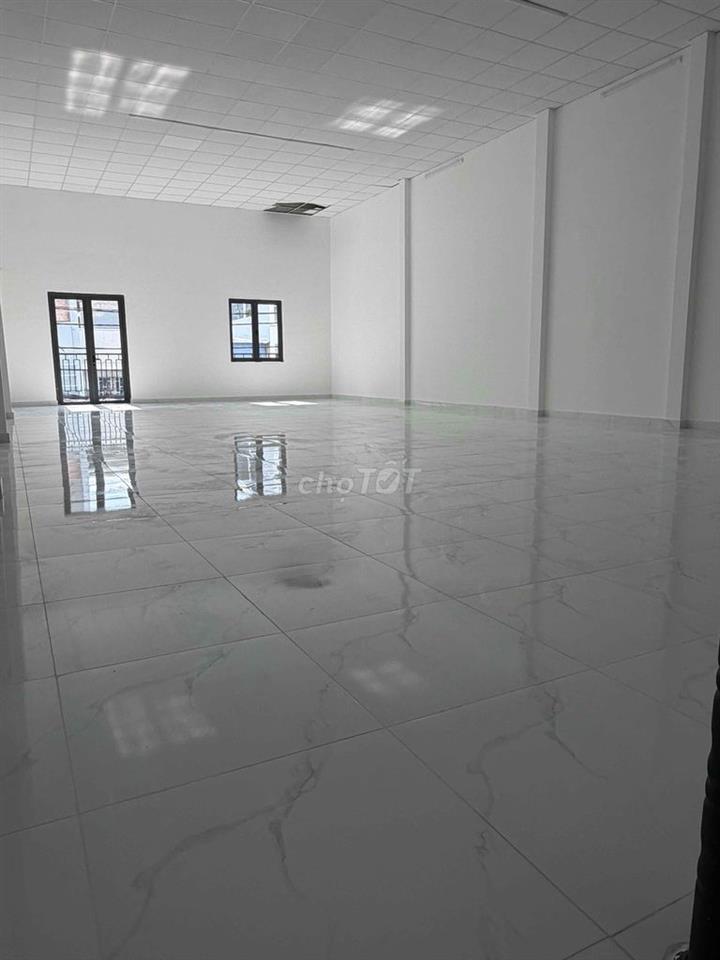 Cho thuê mặt bằng kinh doanh làm Vp Nguyễn Hới
