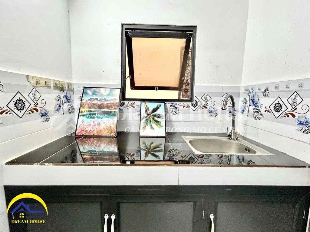 PHÒNG TRỌ GẦN NGÃ TƯ BỐN XÃ