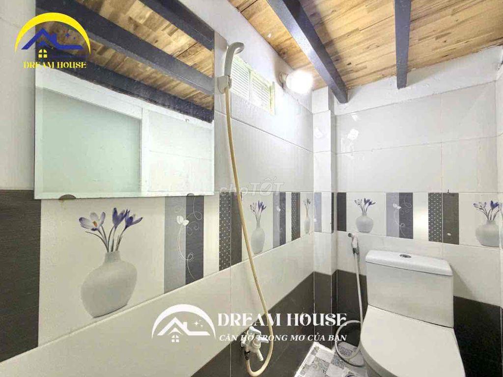 Phòng trọ sạch sẽ gác cao kế bên Aeon Tân Phú