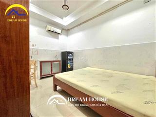 Căn hộ đầy đủ nội thất sạch sẽ đối diện Đầm Sen