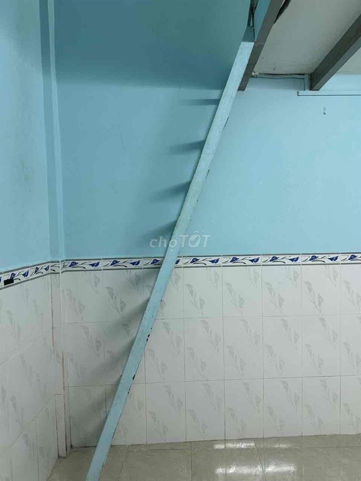 Phòng trọ đường Tân Hoà Đông giá rẻ có gác sạch sẽ miễn phí dịch vụ