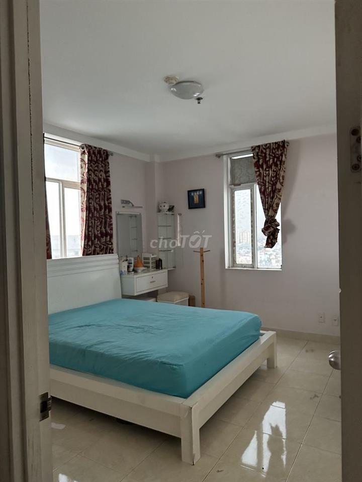 Bán căn hộ chung cư 36 Nguyễn Huy Lương 80 m2 liền kề quận 1