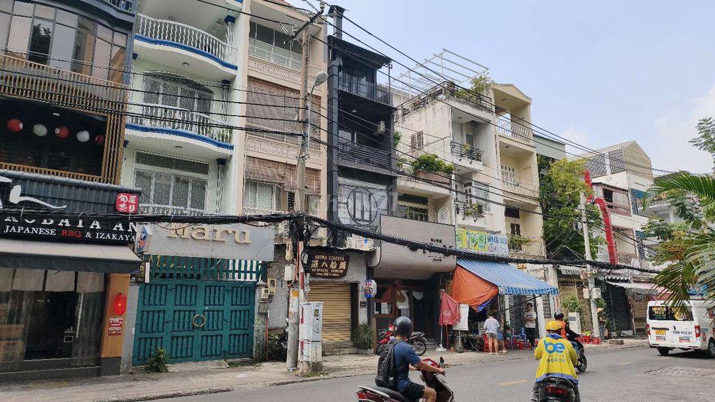 Mặt tiền khu phố Nhật Phạm Viết Chánh