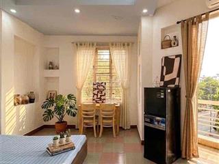 STUDIO BAN CÔNG THOÁNG MÁT NGAY GẦN CÔNG VIÊN LÀNG HOA