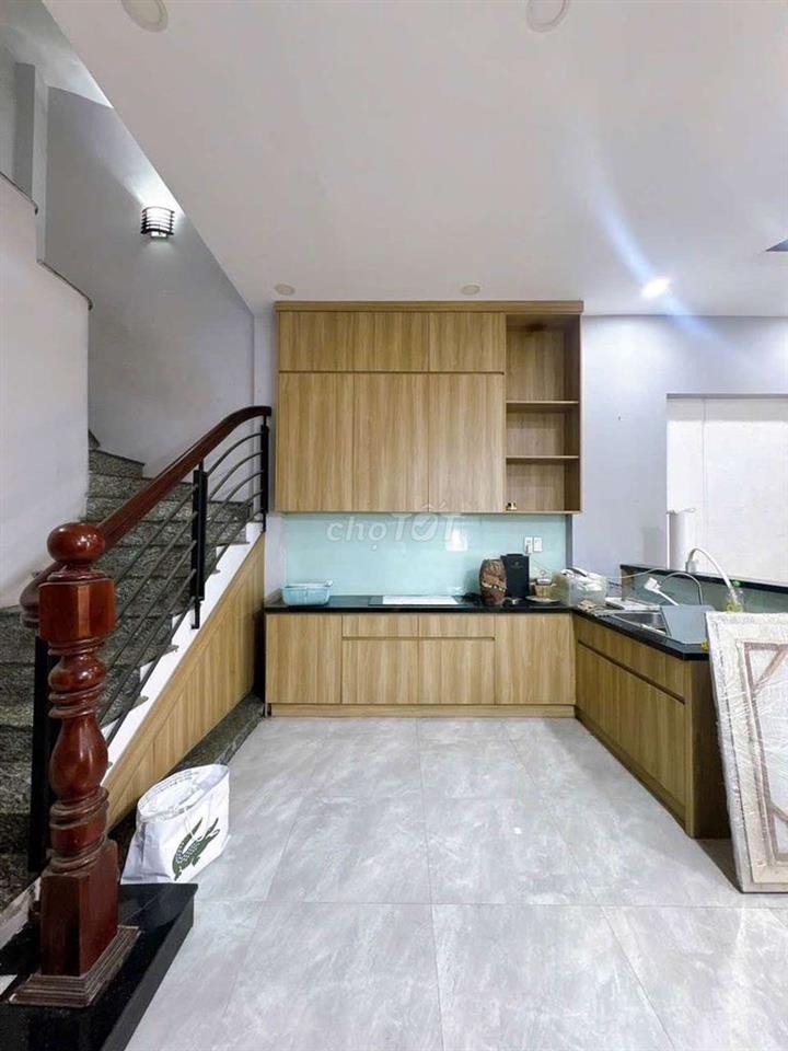 CHỦ GIẢM SÂU, ĐƯỜNG NHỰA TRẢI TỚI NHÀ, QUANG TRUNG GÒ VẤP