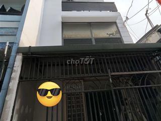 TRUNG TÂM GÒ VẤP, NHÀ ĐÚC 4 TẤM RỘNG RÃI, SÁT CÔNG VIÊN LÀNG HOA