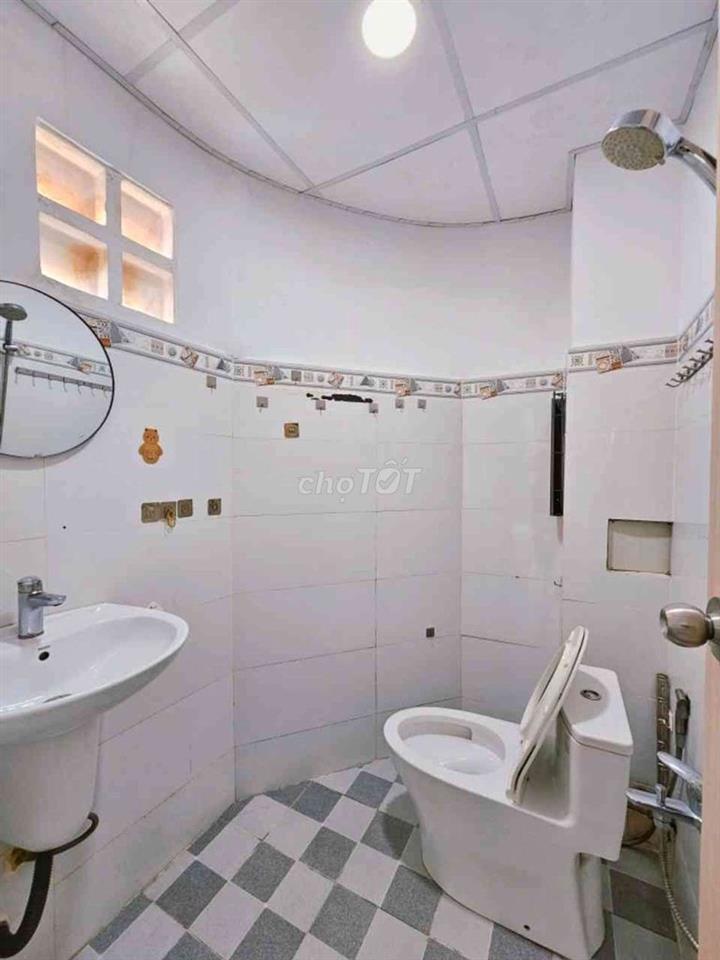 NHÀ GẦN VINCOM QUANG TRUNG GÒ VẤP CHỈ NHĨNH 3Đ