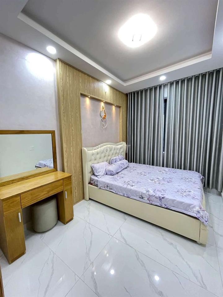 XE HƠI ĐỔ CỬA, CO THANG MÁY 87M2 GÒ VẤP