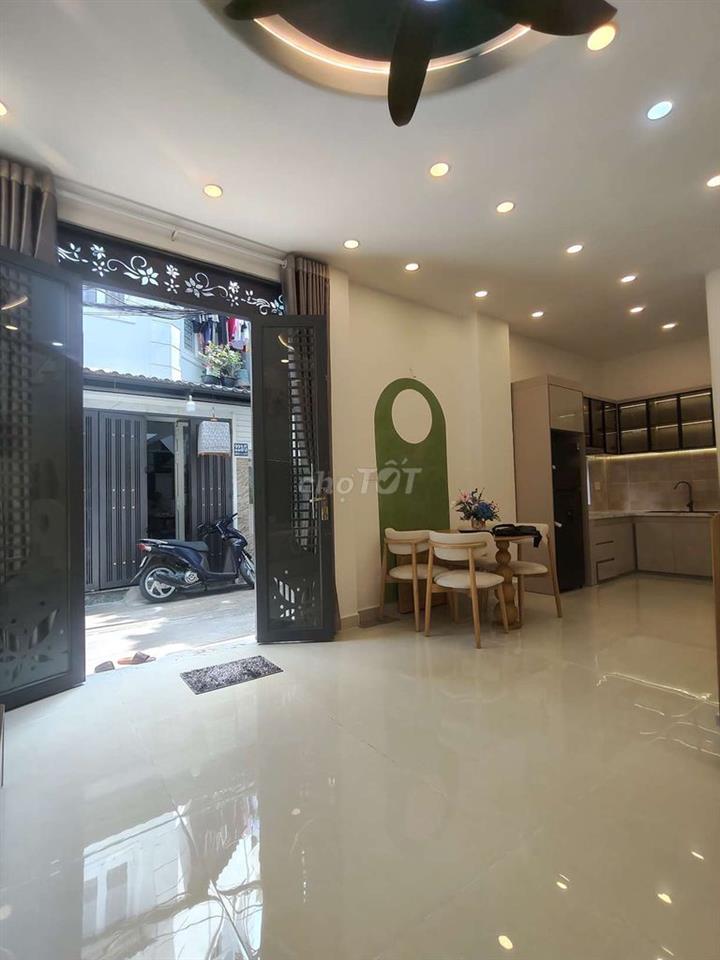 NHÀ ĐẸP 3 PHÒNG NGỦ TRUNG TÂM GÒ VẤP