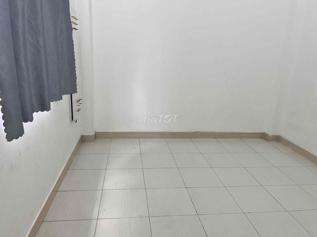 MẶT TIỀN 10M!GIÁ CHỈ HƠN 4 TỶ